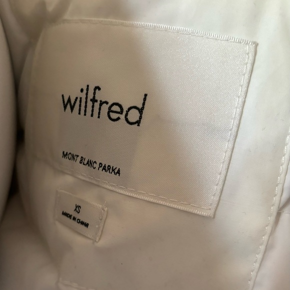 Wilfred Mont Blanc Parka. Like new condition. Size XS. - Picture 4 of 16